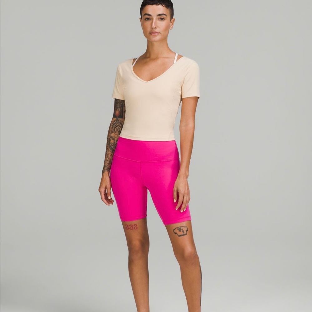 Sonic pink align short 6” size 6